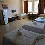 شقة فندقية Mina 3*