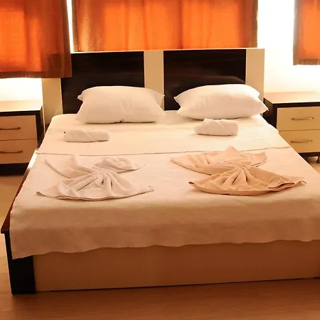 Apart Otel Mina