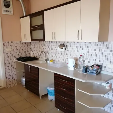 Apart Otel Mina