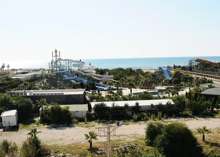 מלון דירות Mina 3*