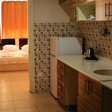 Aparthotel Mina
