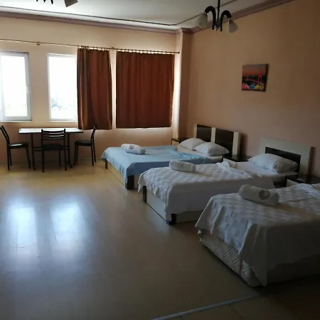 Mina 3* Kundu