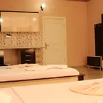 Mina 3* Kundu